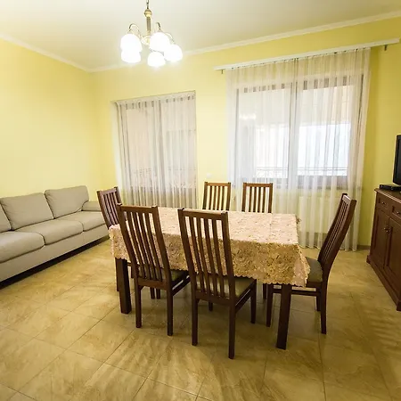 пори року Kır Evi Synyak